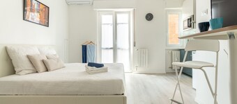 Alessia's Flat- Milano M3 Corvetto