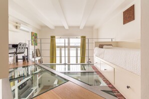 Interior detail - Alessia's Flat - Porta Romana M3 (Milan)