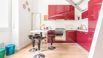 Maisonette, 2 Schlafzimmer (Porta Romana M3) | Eigene Küche | Großer Kühlschrank, Ofen, Herdplatte