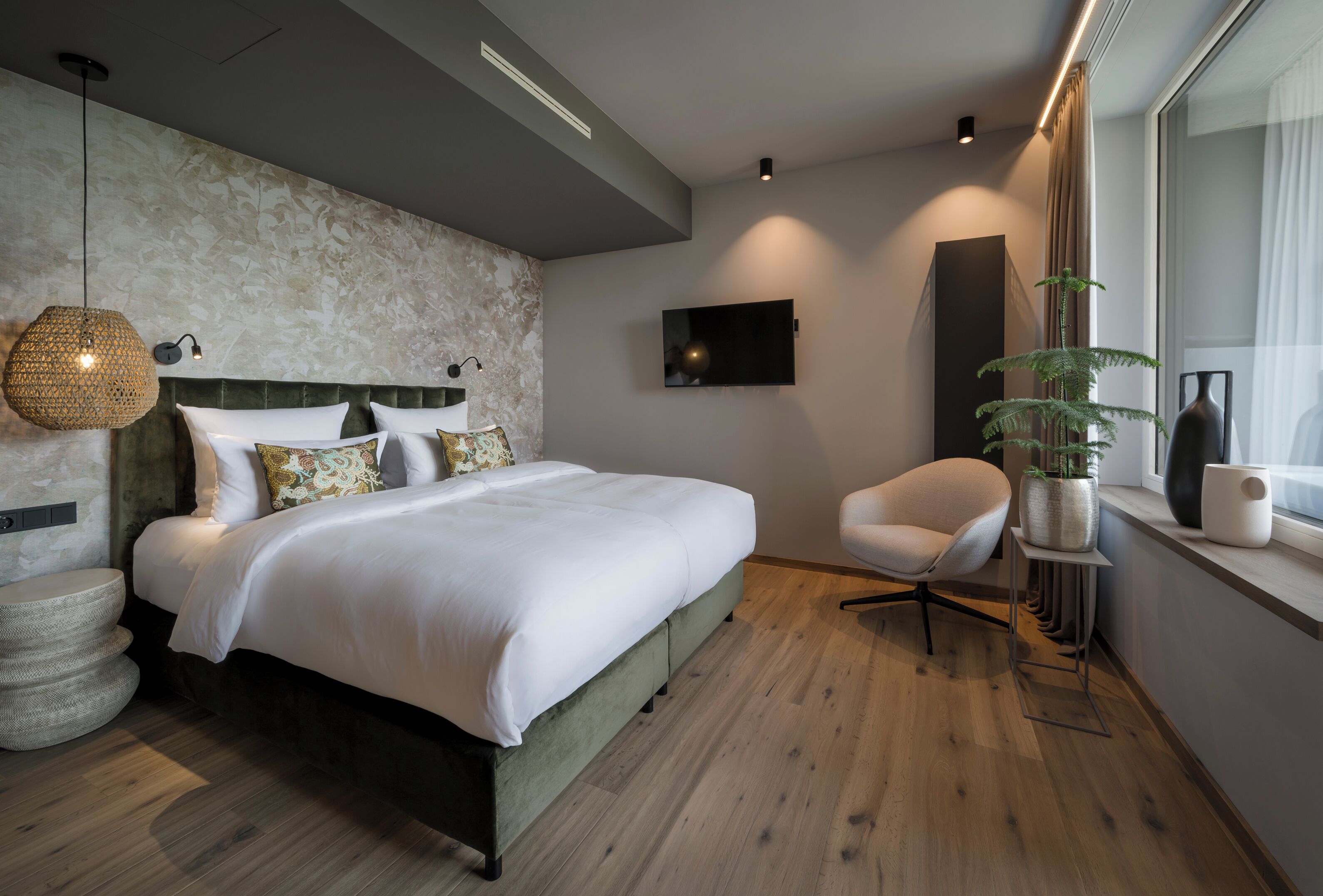 exclusive studio suite | 1 bedroom, hypo-allergenic bedding, minibar, in-room safe