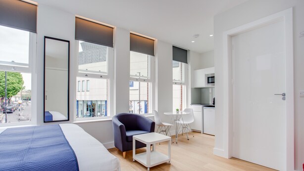 Studio Apartment