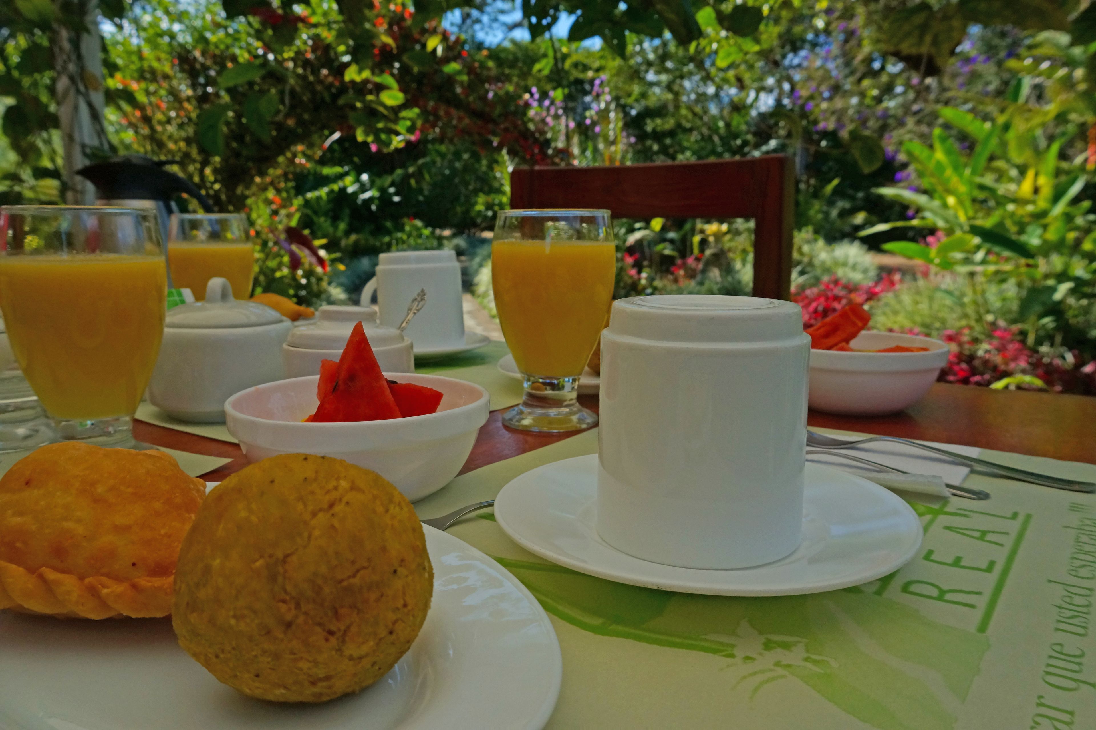 free daily full breakfast