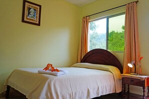 Business Double Room | In-room safe, blackout drapes, free WiFi, bed sheets - Mindo Real (Mindo)