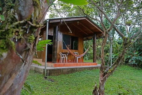Design Cabin, Garden View | In-room safe, blackout drapes, free WiFi, bed sheets