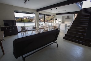 Room, 1 Bedroom | Private kitchen