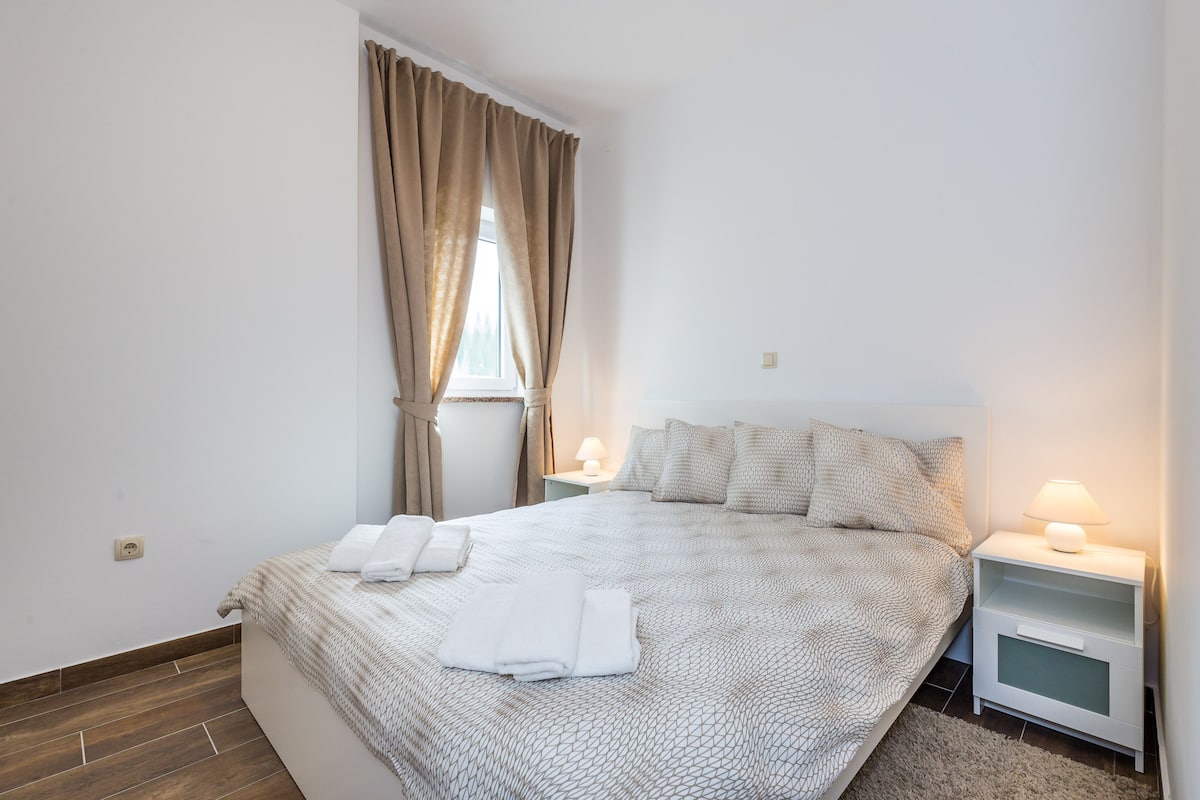 Premium bedding, individually decorated, individually furnished
