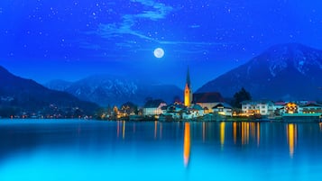 Fassade der Unterkunft – Abend/Nacht