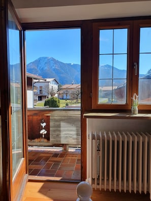 Soundproofing, iron/ironing board, free cribs/infant beds - Haus Kaiser (Rottach-Egern)