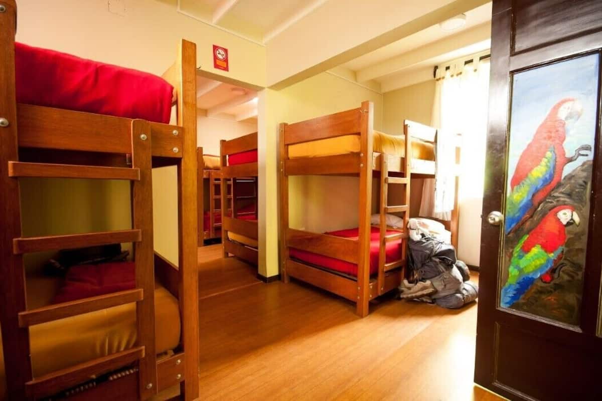 Dormitório compartilhado básico, em dormitório misto | Quartos à prova de som, Wi-Fi de cortesia, roupa de cama