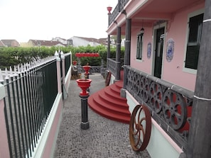 Entrée de l’hébergement