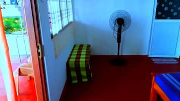 Phòng đôi Economy | Bộ trải giường bằng vải cotton Ai Cập, bộ đồ giường cao cấp
