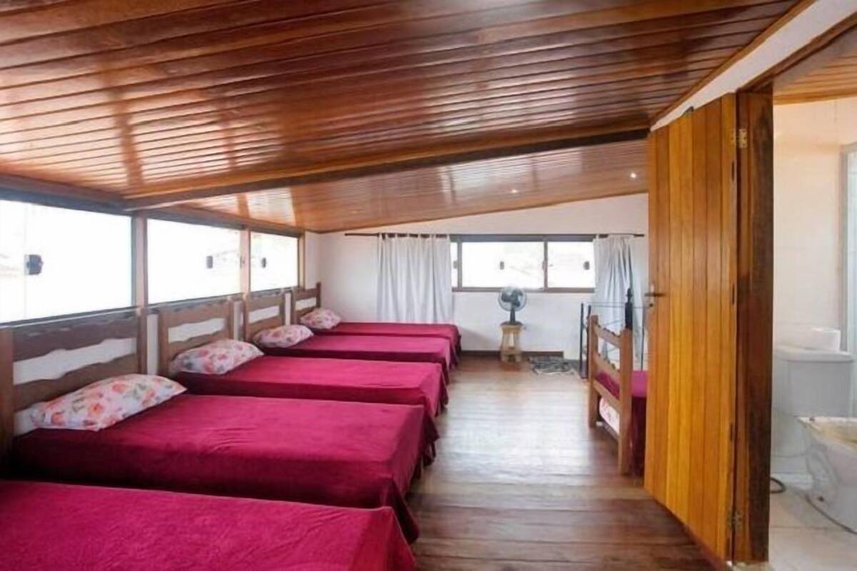Basic Shared Dormitory, Shared Bathroom | Minibar, blackout drapes, WiFi (free), bed sheets