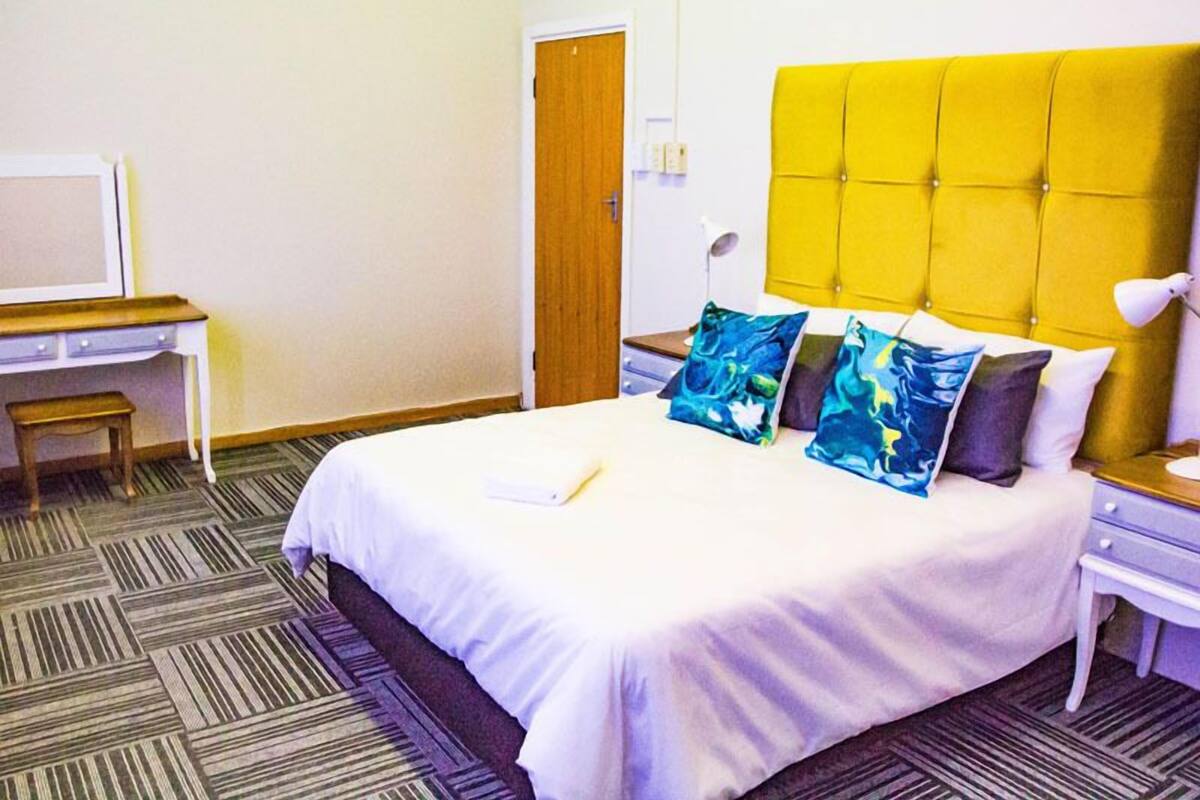 ダブルルーム | 高級寝具、客室ごとに異なるインテリア、ベッドシーツ