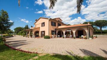 Façade de lâhĂ©bergement