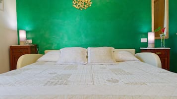 Suite, 1 cama Queen size y sofá cama, para no fumadores | Ropa de cama de alta calidad, decoración personalizada y wifi gratis
