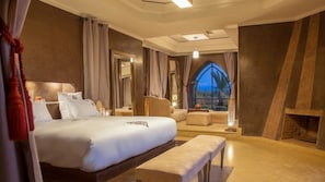 Luxury Villa, 6 Bedrooms (Sam) | 6 bedrooms, desk, blackout curtains, soundproofing