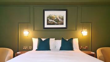 Classic Double Room | Pillow-top beds, blackout curtains, iron/ironing board (on request)