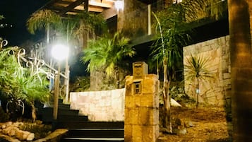 Fachada de la propiedad