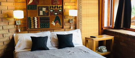 Superior Triple Room (Guatemala) | Minibar, individually decorated, individually furnished