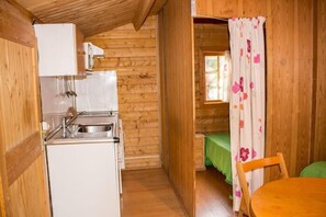 平房, 1 间卧室, 露台 (2 pax) | 私人厨房 | 大冰箱、微波炉、炉灶、厨具/餐具