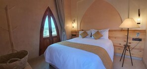 In-room safe, desk, blackout curtains, soundproofing - Sbai Palace (M'Hamid El Ghizlane)