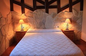 平房 (6 people) | 折叠床/加床（额外收费）、床单