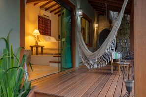 Deluxe Chalet, Multiple Beds, Non Smoking, Partial Ocean View | Balcony