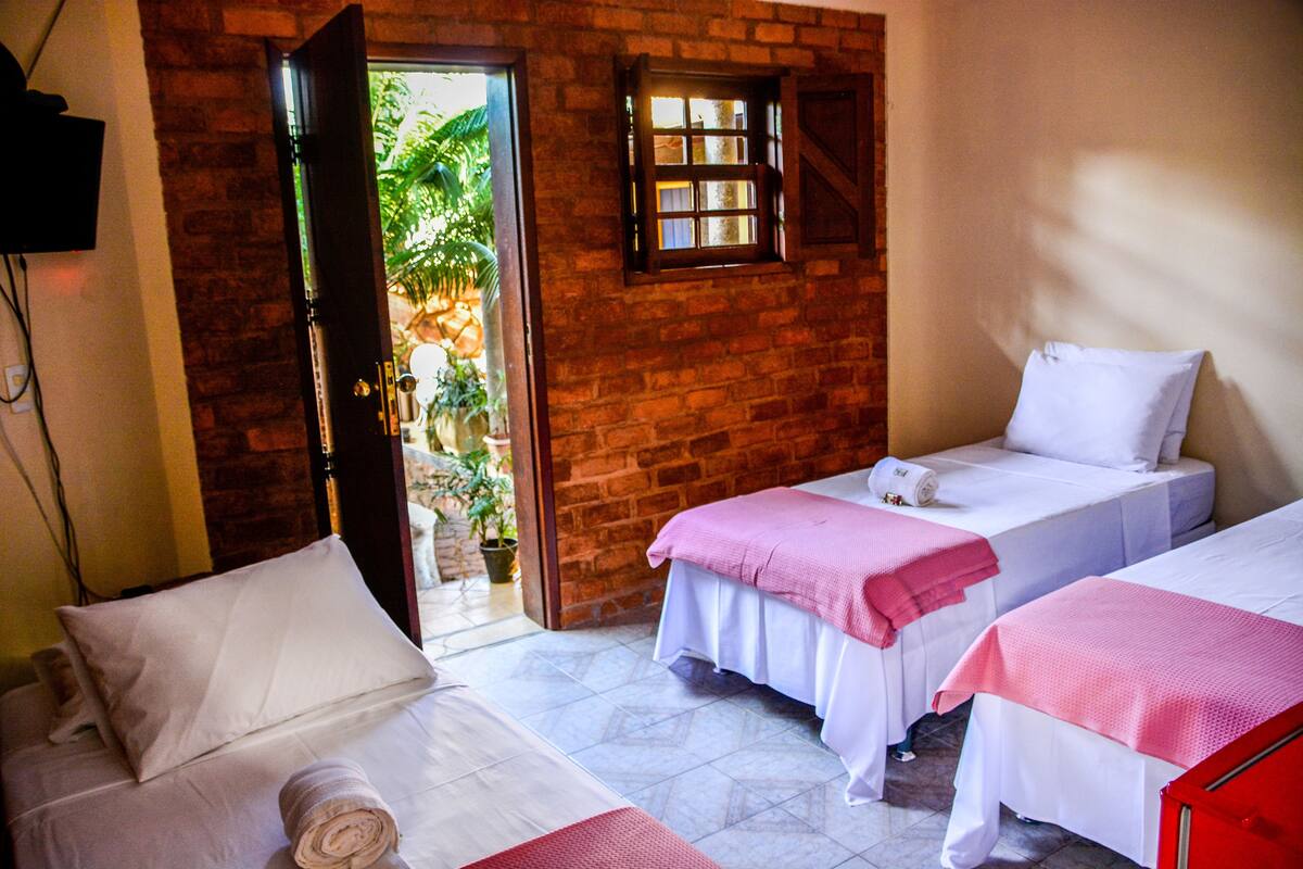 Standard Room, Multiple Beds, Non Smoking