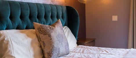 Signature-Zimmer, 1 King-Bett, Balkon | Tempur-Pedic-Betten, Bügeleisen/Bügelbrett, Rollstuhlgeeignet