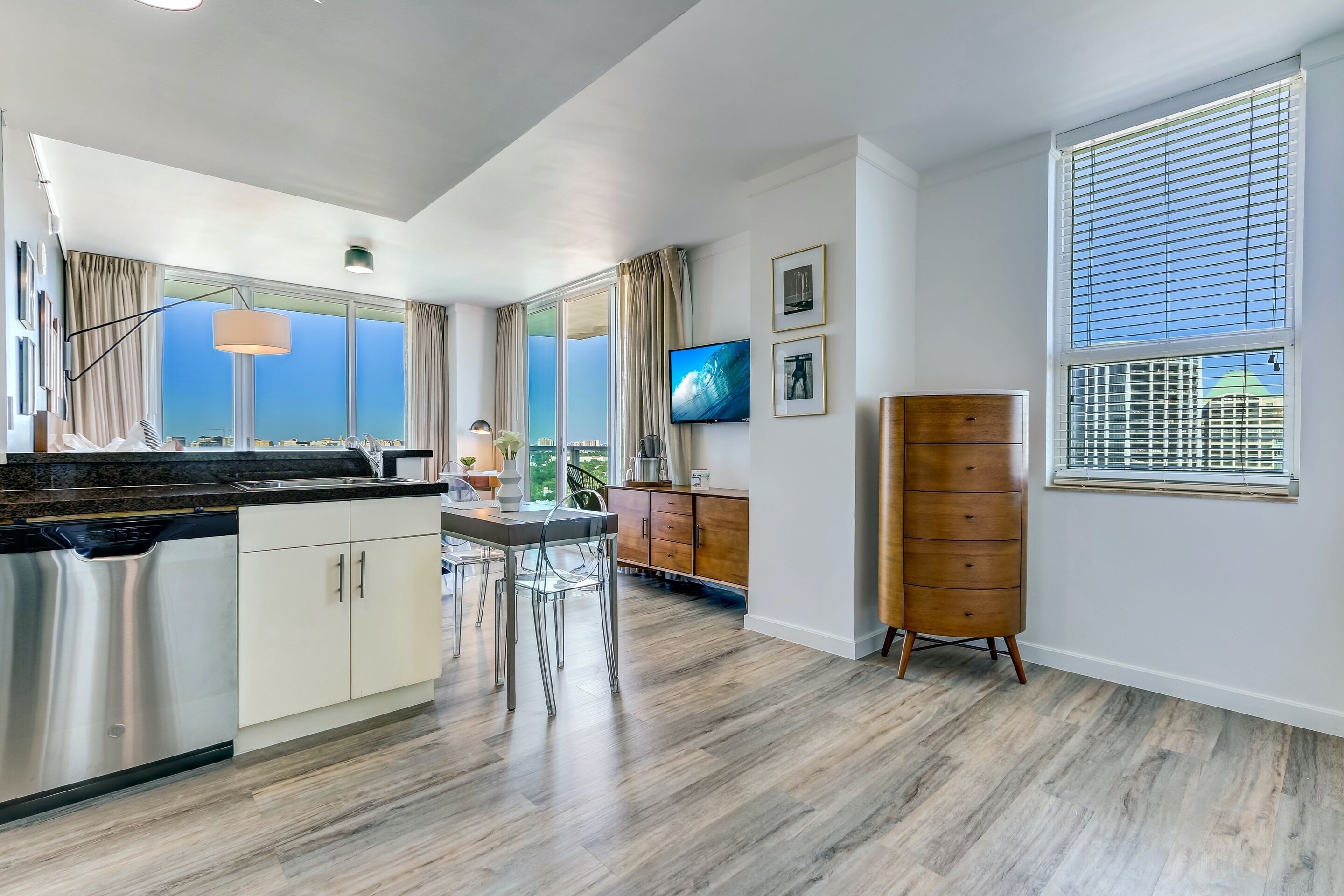 incredible city & partial bay view corner deluxe studio in coconut grove | premium bedding, in-room safe, individually decorated