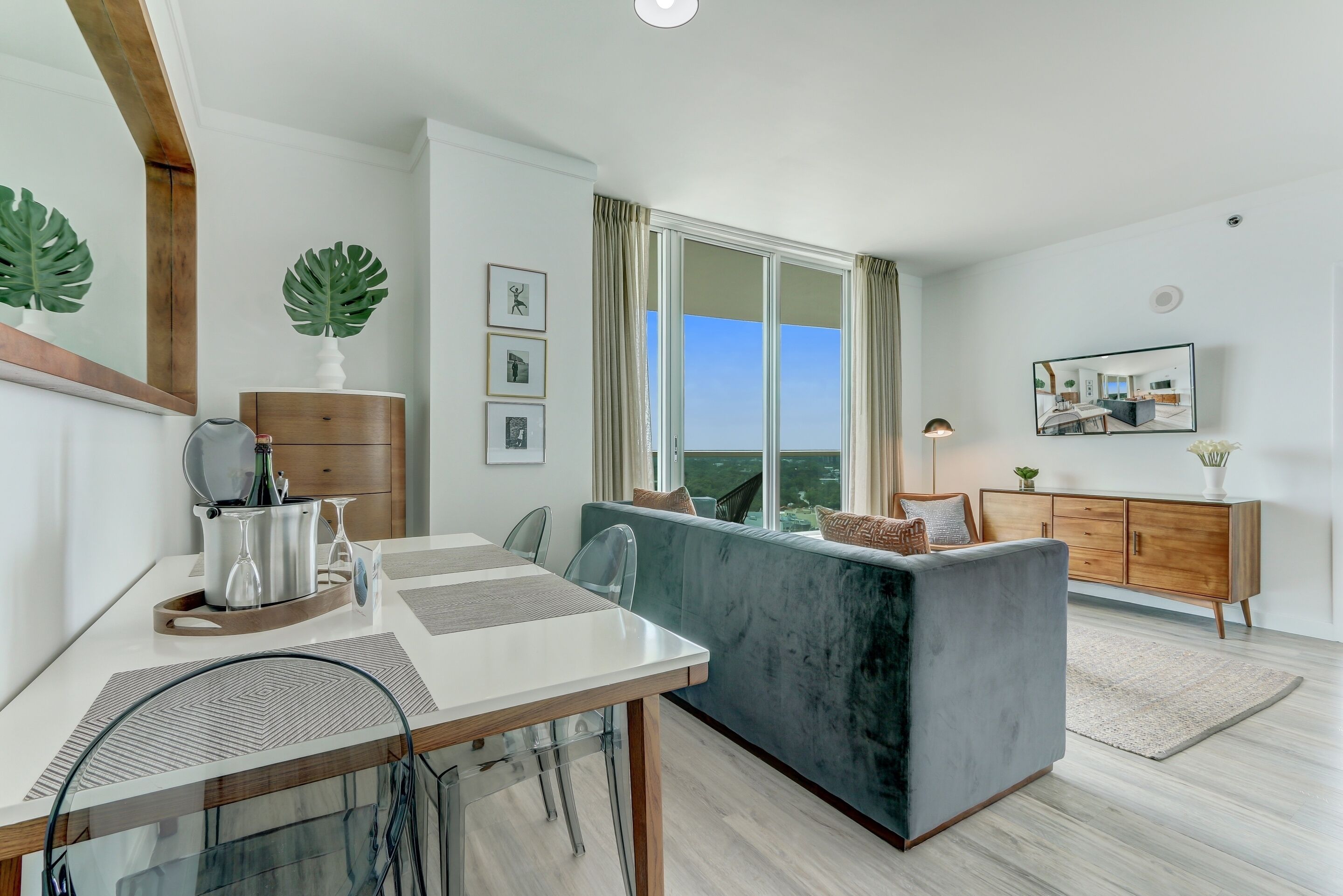 beautiful ocean & city view 1 bedrm suite in the grove | in-room dining