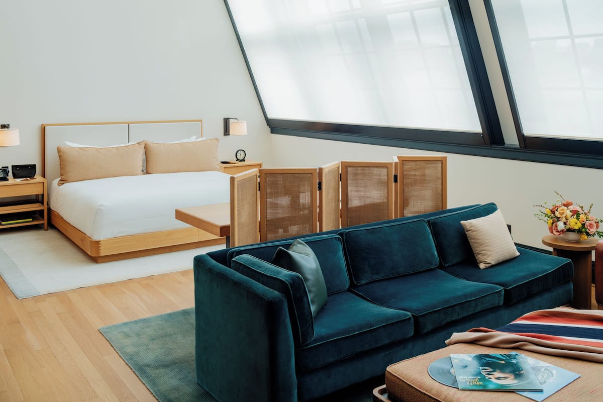 套房, 1 張特大雙人床 (Canfield) | 義大利 Frette 床單、高級寢具、迷你吧、客房內保險箱