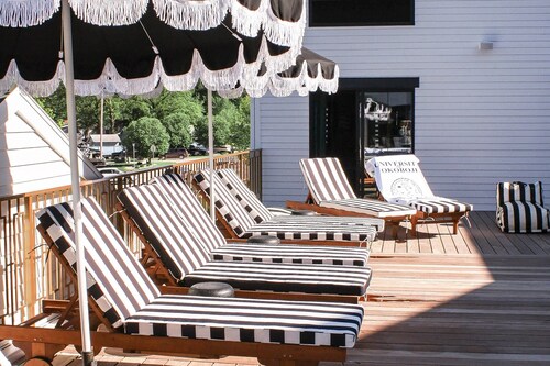 The Inn Hotel Lake Okoboji, an Ascend Collection Hotel