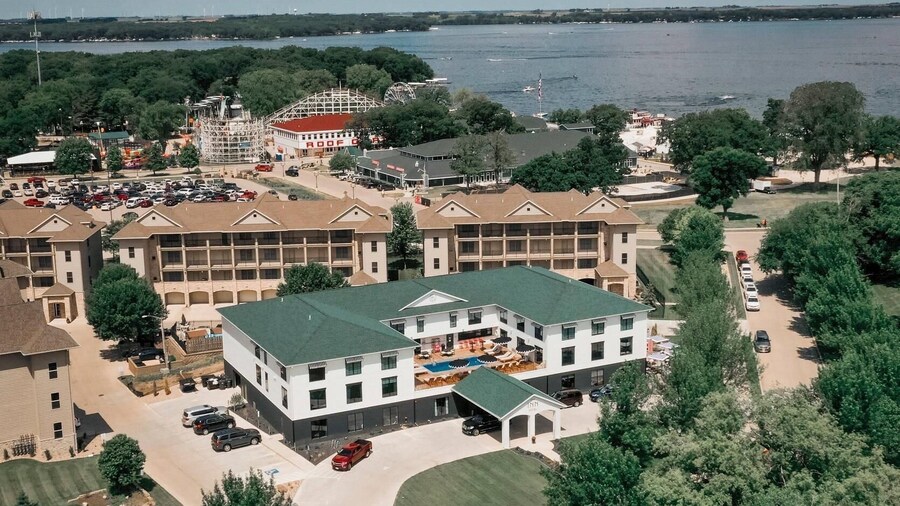 The Inn Hotel Lake Okoboji, an Ascend Collection Hotel