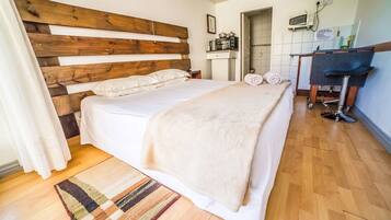 Standard Double or Twin Room, 2 Twin Beds, Non Smoking | Free WiFi