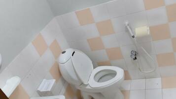 Standard Double Room, 1 Double Bed, Non Smoking | Bathroom