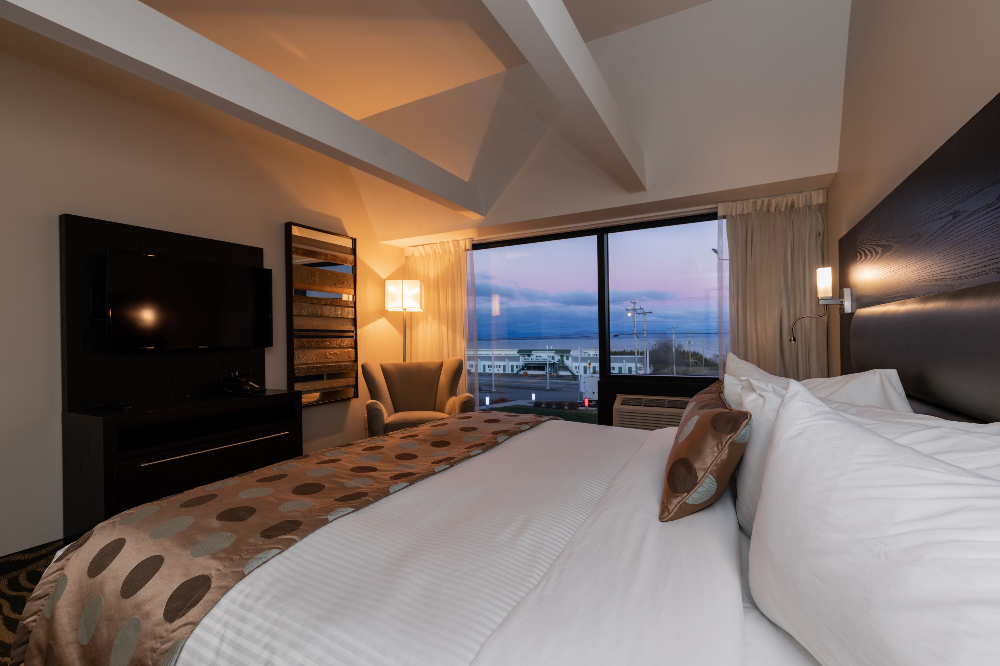 Comfort Suite, 1 King Bed