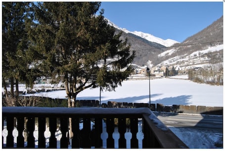 Double Room, 1 Double Bed, Non Smoking (1) | Balcony view