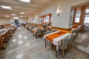 Tägliches inbegriffenes Frühstücksbuffet