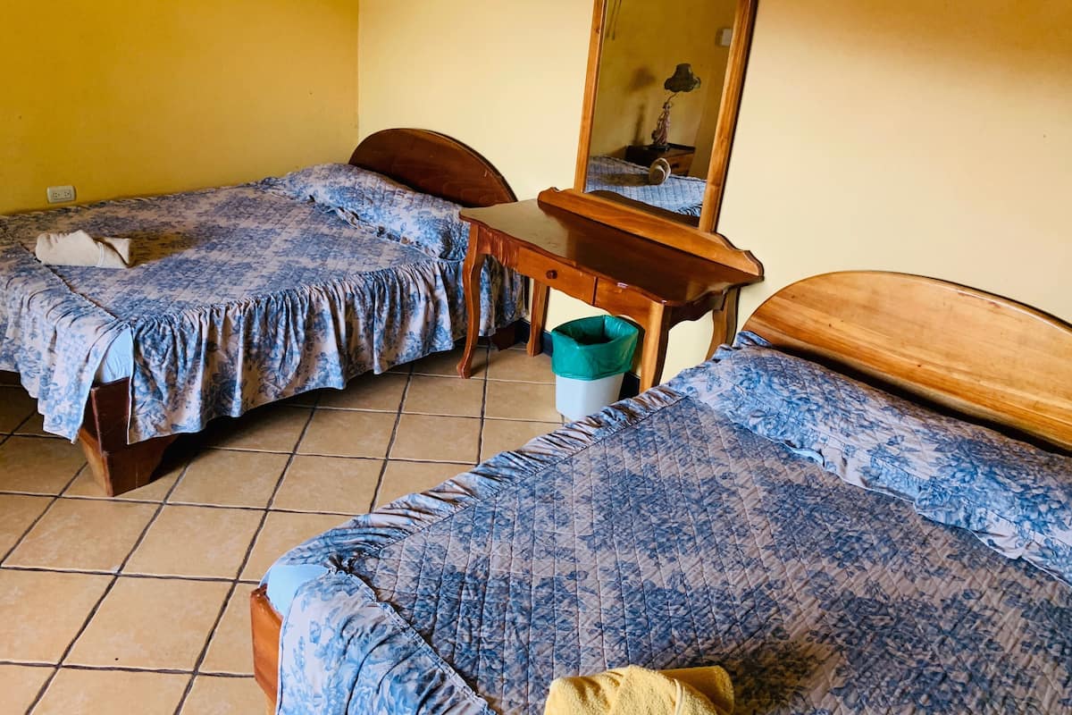 WiFi (free), bed sheets