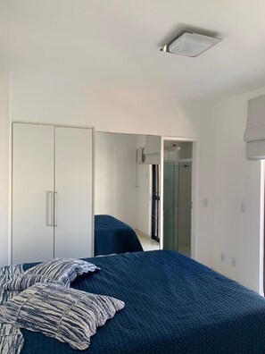 3 bedrooms, iron/ironing board, free WiFi, wheelchair access