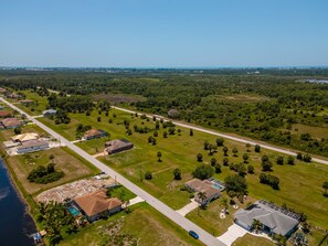 Exterior - Tropical Retreat, full refund*, heated pool, dog ok (Rotonda West)