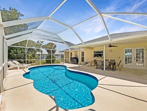 Outdoor dining - Tropical Retreat, full refund*, heated pool, dog ok (Rotonda West)