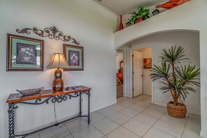 Interior - Tropical Retreat, full refund*, heated pool, dog ok (Rotonda West)