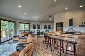 Interior - Unique 40 Acre Nature Retreat w/ Trails & Views! (Coeur d'Alene)