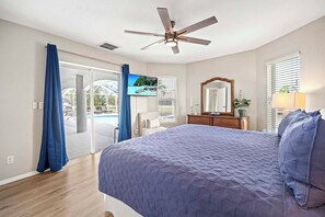 4 bedrooms, iron/ironing board, free WiFi, bed sheets - Scarlett - Fantastic Rental with 2 King Size Beds (Cape Coral)