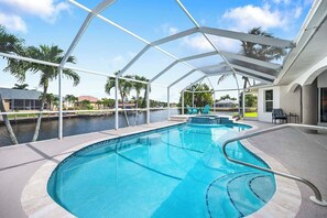 Beheizter Pool