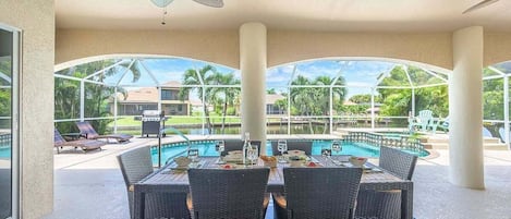 Outdoor dining