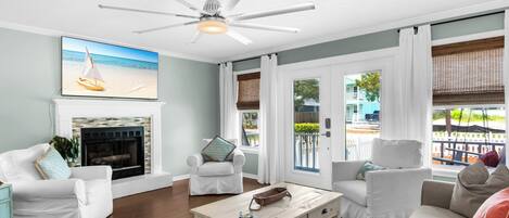 تلفزيون ذكي، مشغل دي في دي