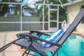 حمّام سباحة مُدفَّأ